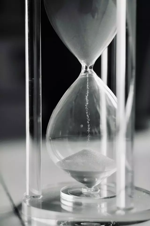 Moment critique où une transaction sensible bascule en raison des enjeux stratégiques, institutionnels et du facteur État